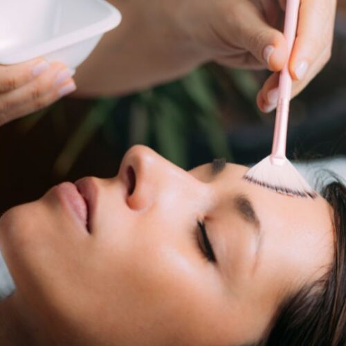 The Ultimate Guide to Chemical Peels and Microdermabrasion: Do's and Don'ts