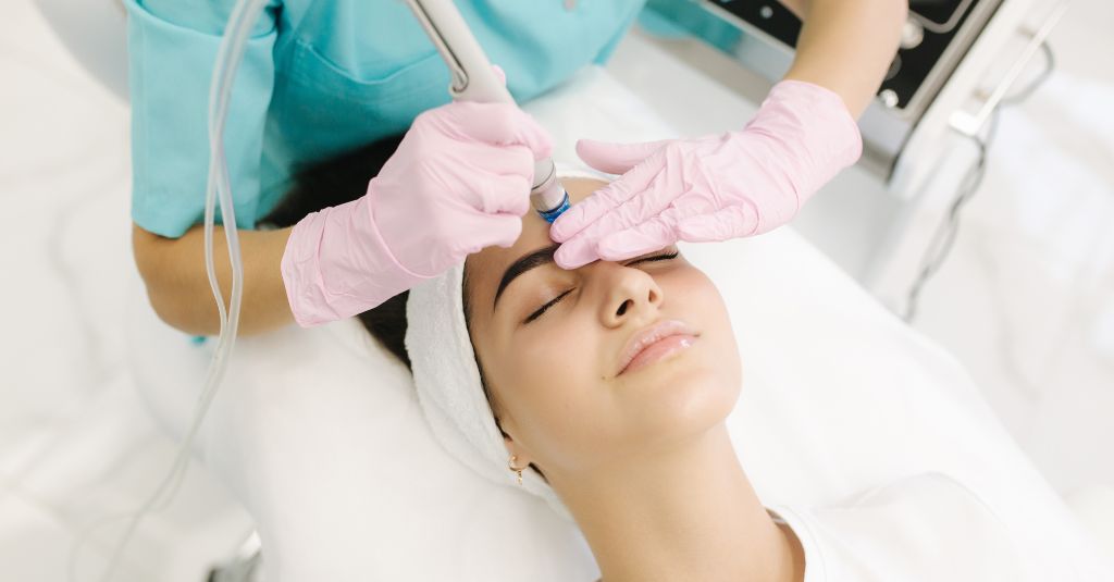 Unveiling the Magic: Why Hydrafacials are the Talk of the Town